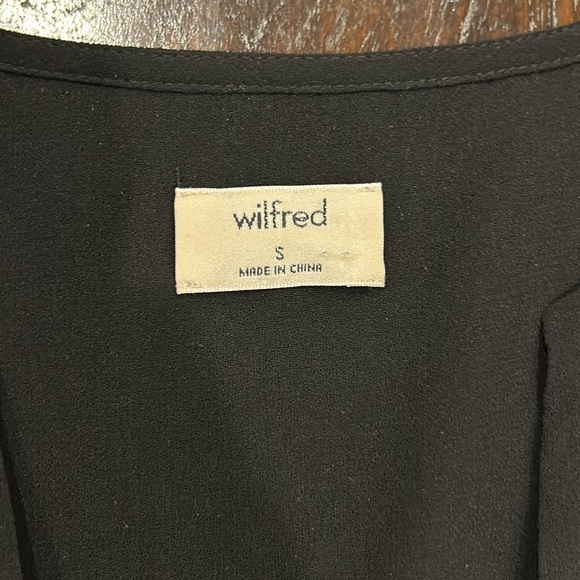 Wilfred black ruffle blouse with sheer sleeves - Picture 4 of 6